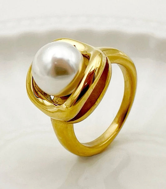 PEARL RING