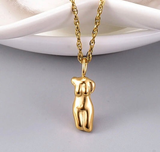 WOMAN NECKLACE