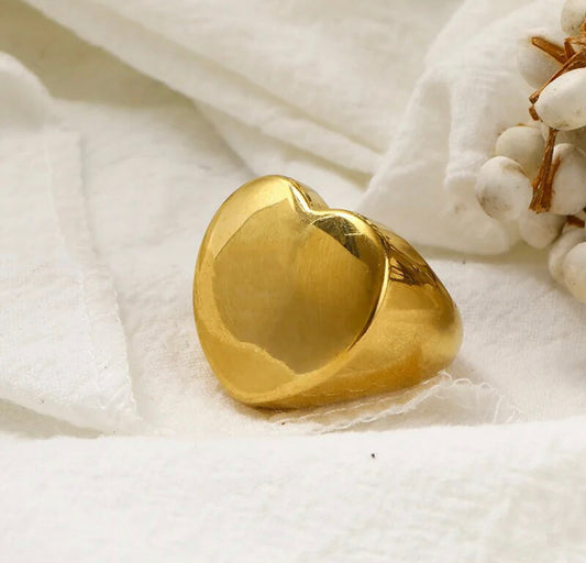 HEART RING