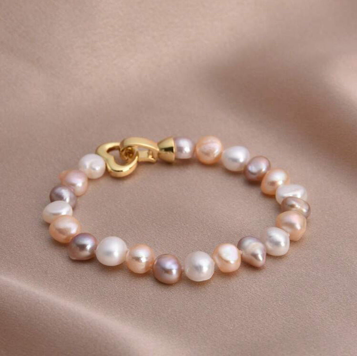 NATURAL PEARL BRACELET