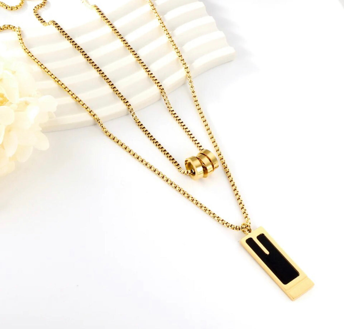 SQUARE NECKLACE